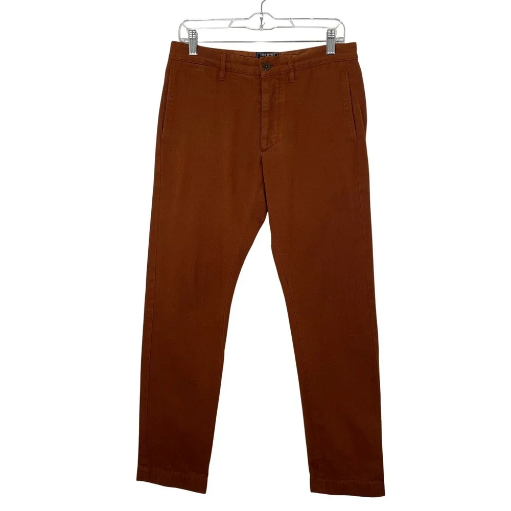 Todd Snyder Men's Chinos in Rust Brown